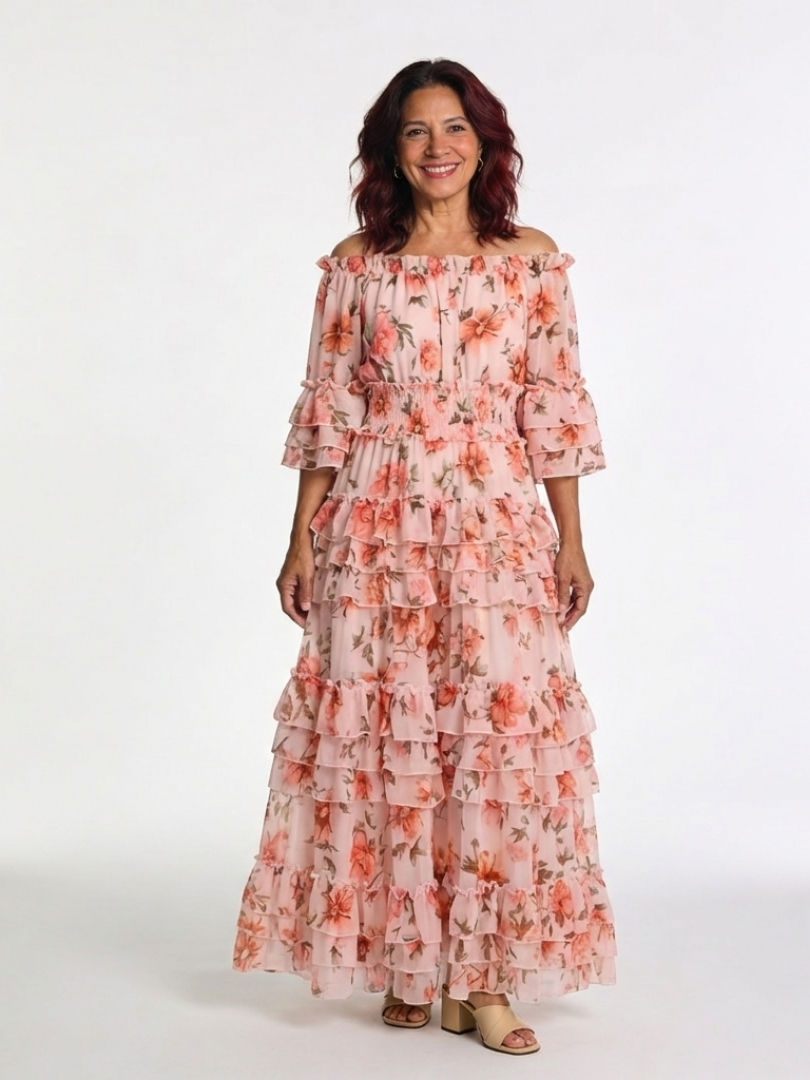 Rosalie | Maxikleid mit Blumenmuster, Carmenausschnitt und Stufenrüschen