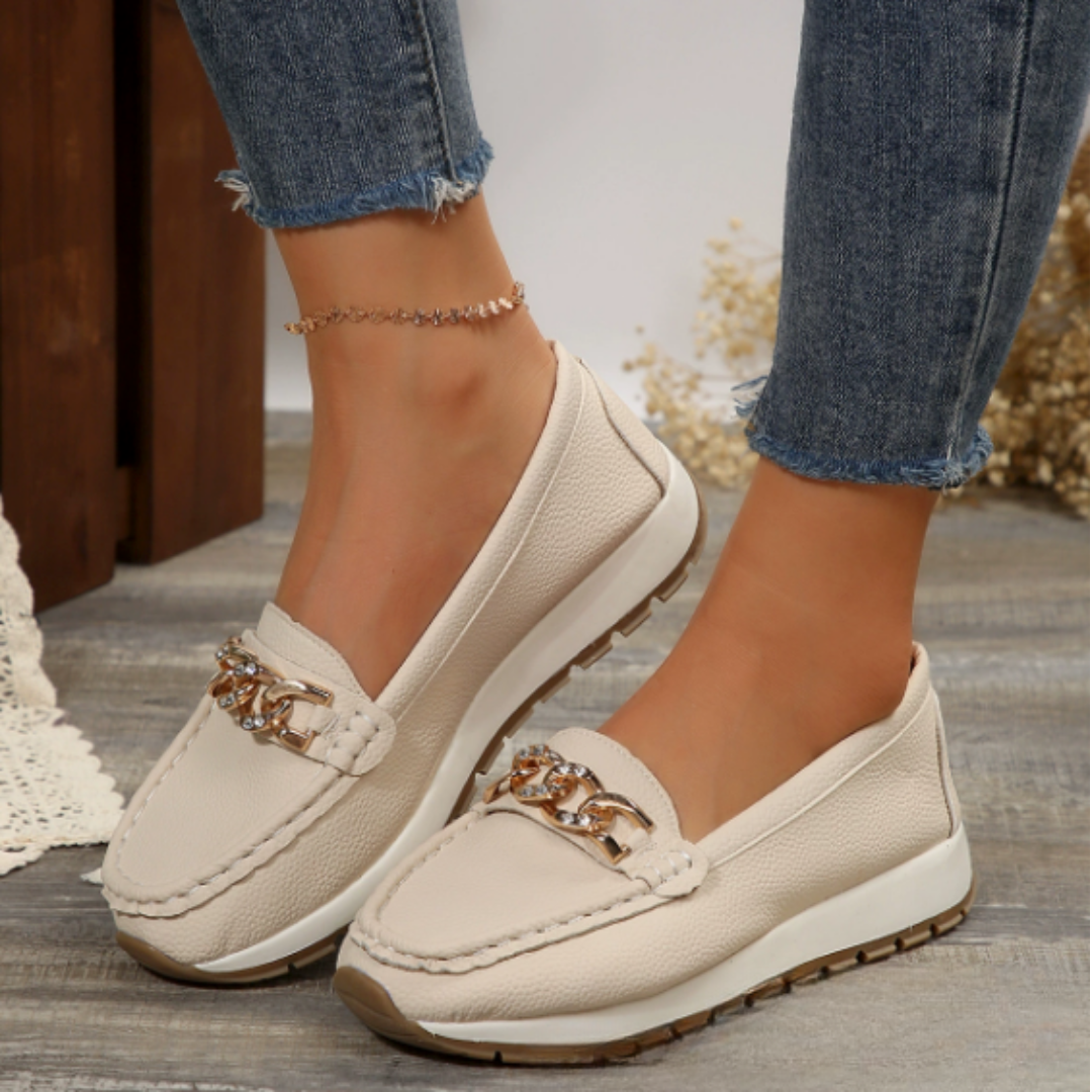 Evelyn – Diamond Buckle Loafers