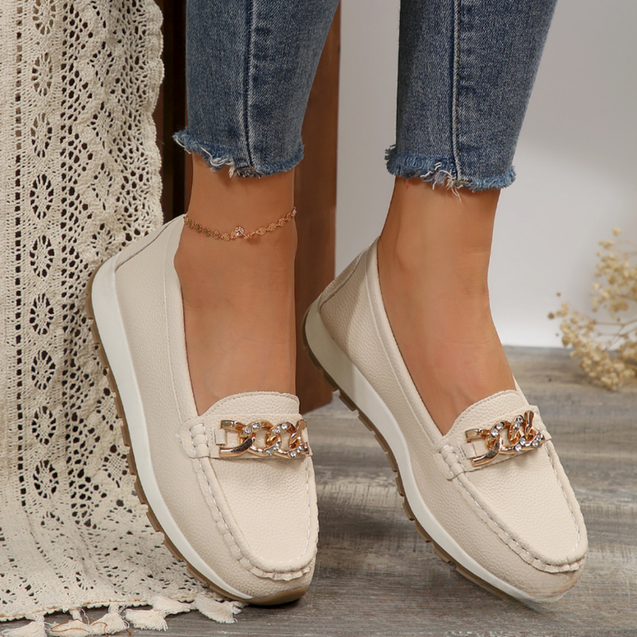 Evelyn – Diamond Buckle Loafers
