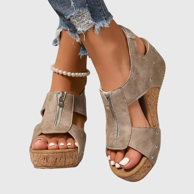 Mina | Orthopädische Sandalen