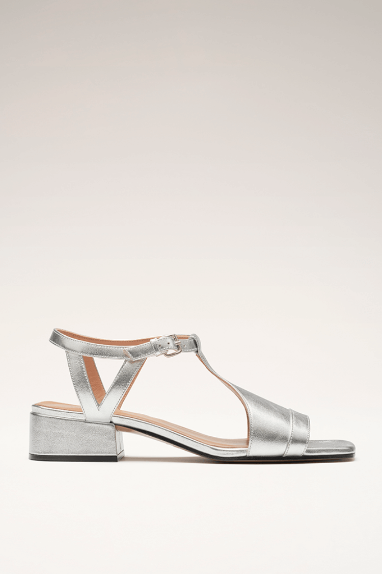 Faye - Silberne Sommersandalen