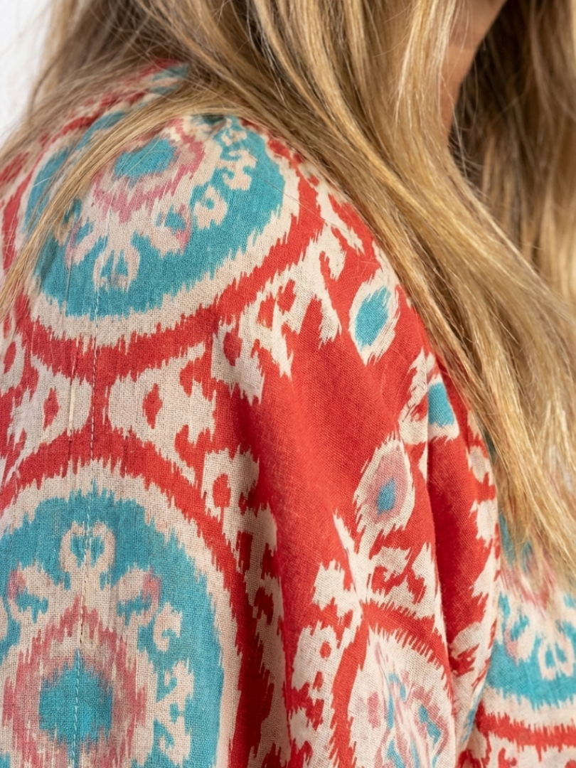 Zaria | Paisley-Print Midi-Kleid mit V-Ausschnitt und kurzen Ärmeln