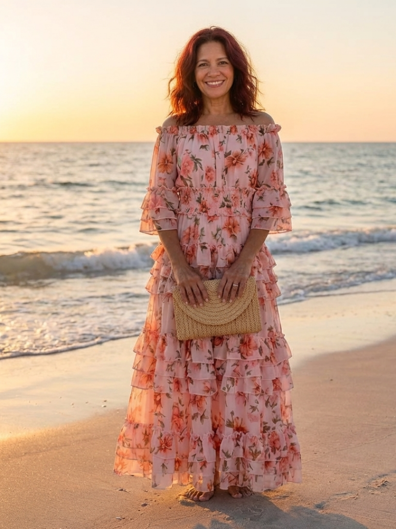 Rosalie | Maxikleid mit Blumenmuster, Carmenausschnitt und Stufenrüschen