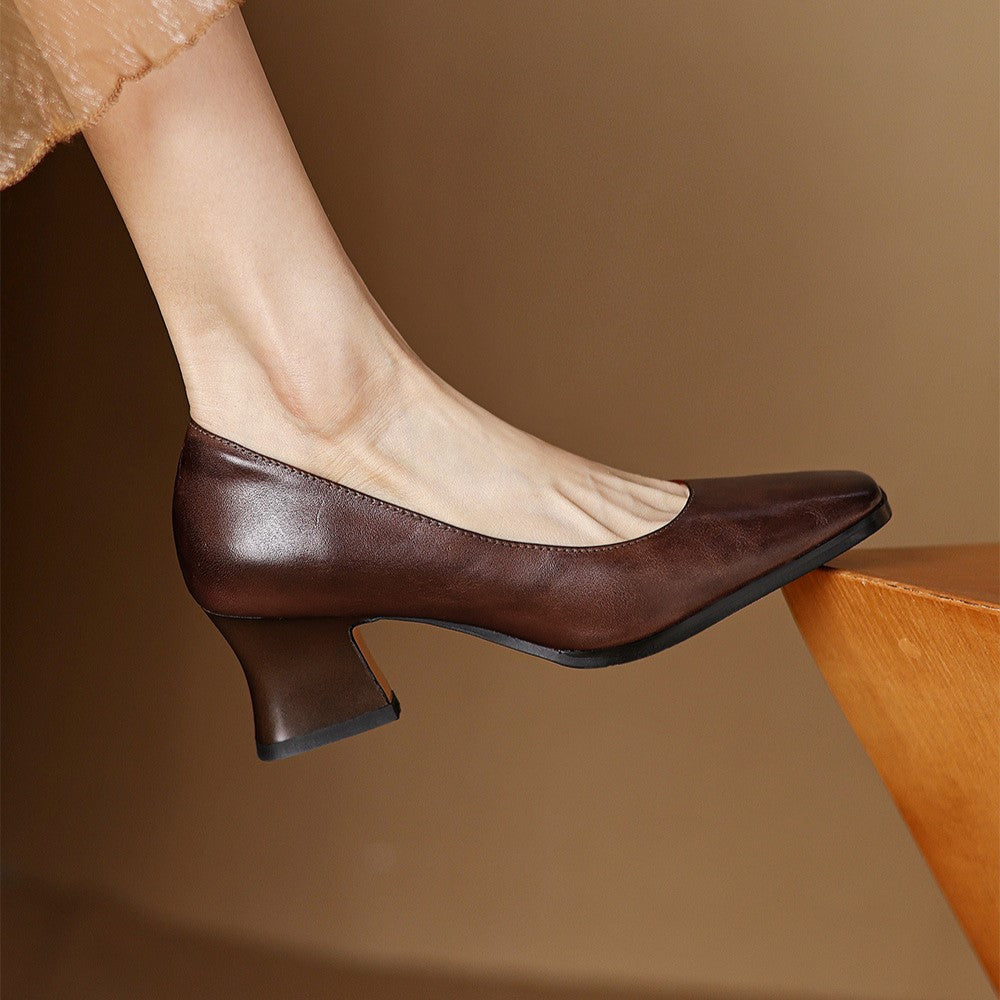 Oriel Pumps aus Leder mit eckiger Zehenpartie