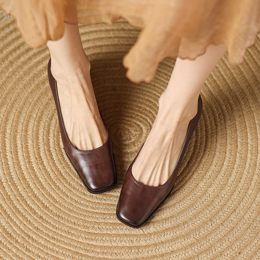 Oriel Pumps aus Leder mit eckiger Zehenpartie