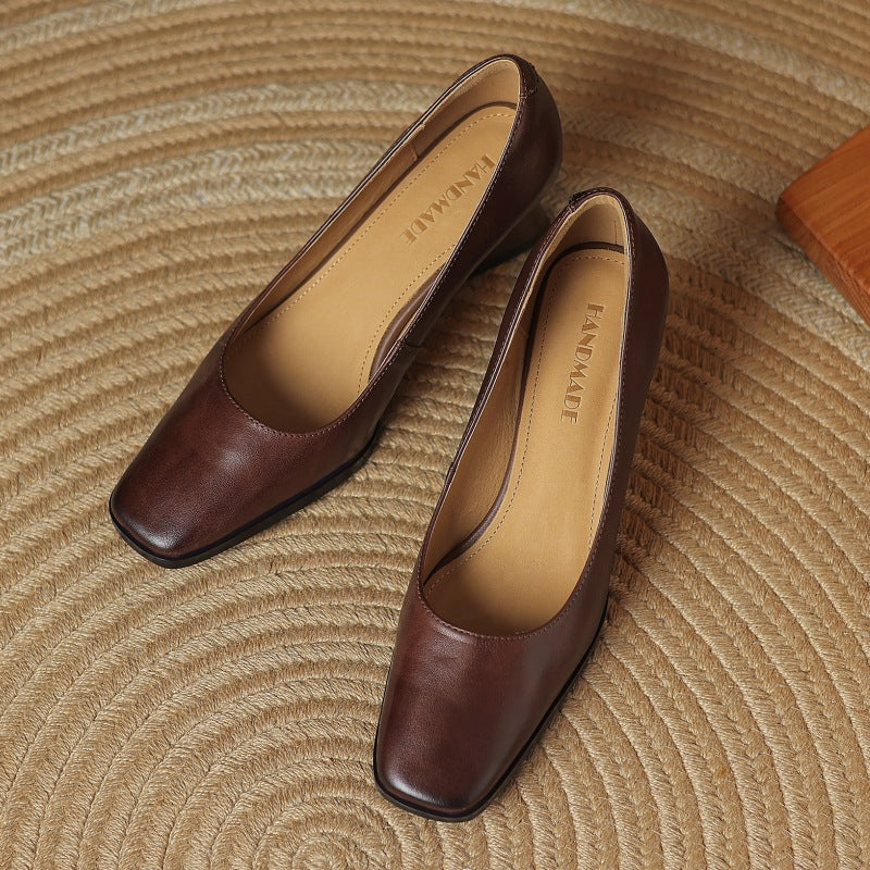 Oriel Pumps aus Leder mit eckiger Zehenpartie