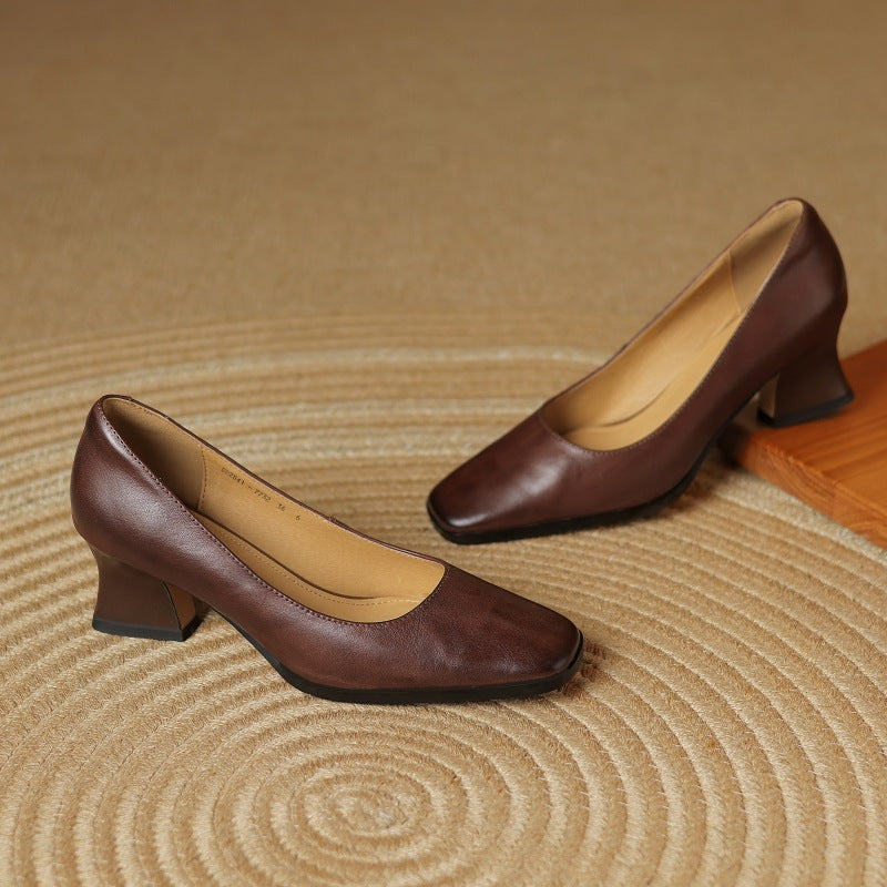 Oriel Pumps aus Leder mit eckiger Zehenpartie