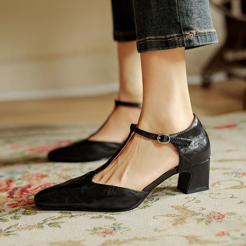 Elowen Leder T-Riemen Pumps