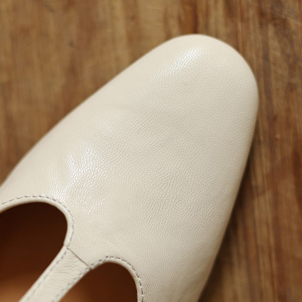 Elowen Leder T-Riemen Pumps
