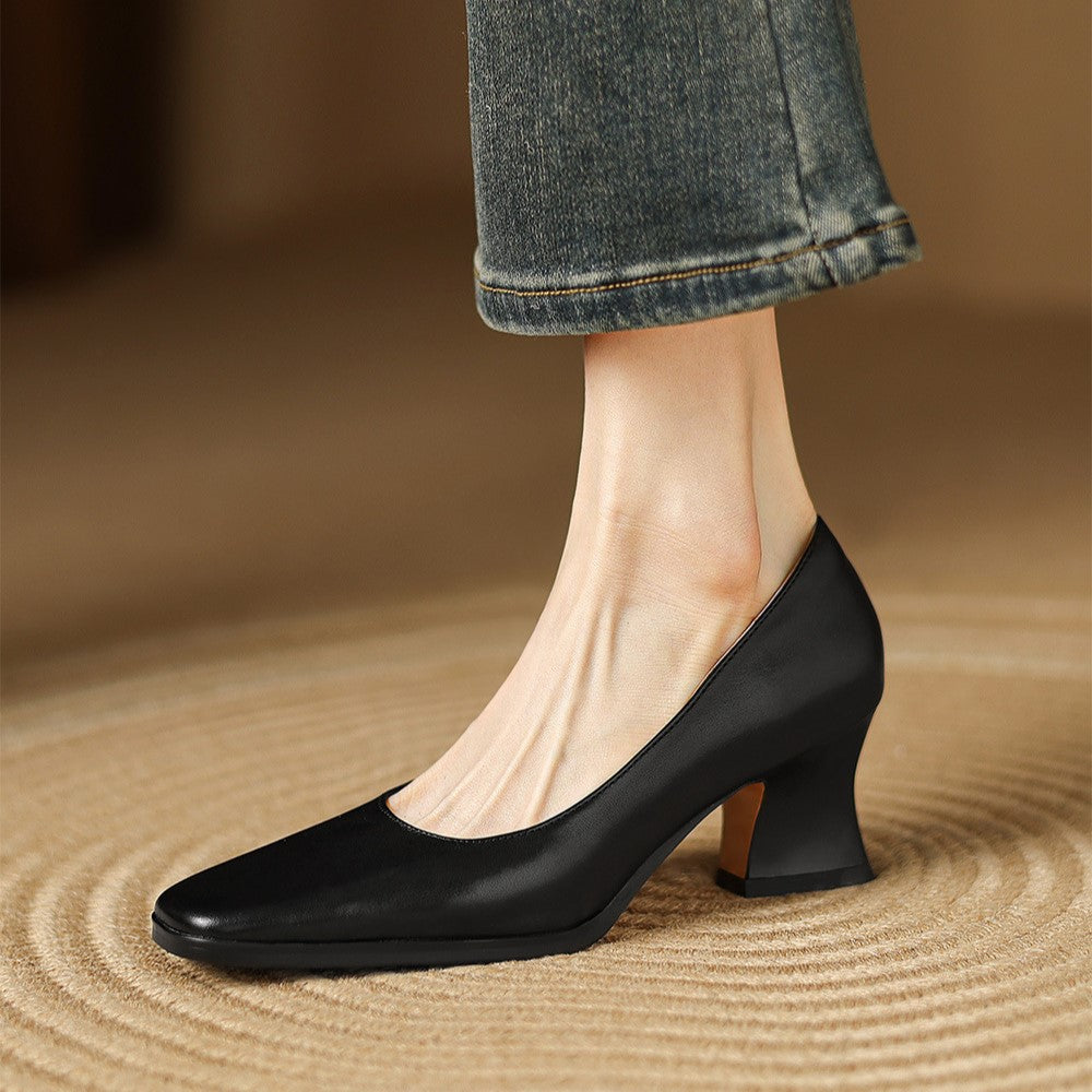 Oriel Pumps aus Leder mit eckiger Zehenpartie