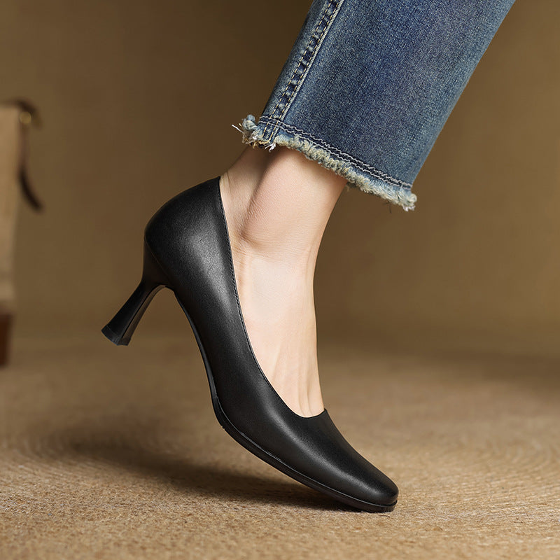 Elviera Pumps aus Leder mit eckiger Zehenpartie