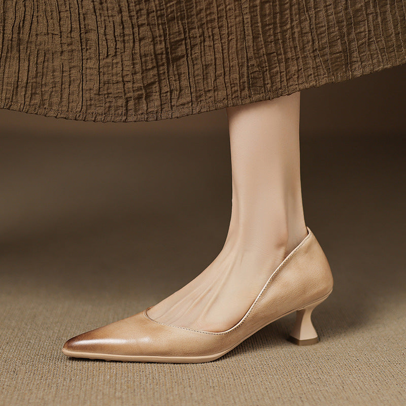 Calenne Leder-Kitten-Heels
