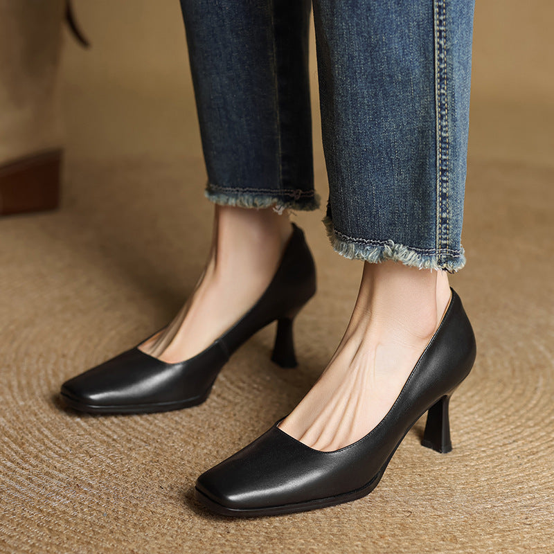 Elviera Pumps aus Leder mit eckiger Zehenpartie