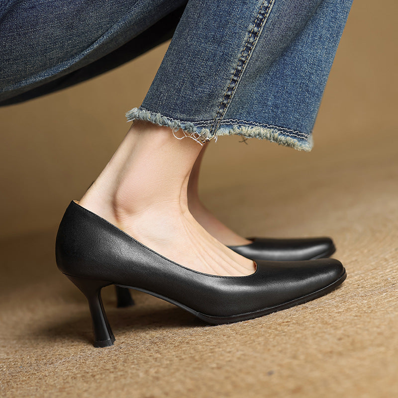 Elviera Pumps aus Leder mit eckiger Zehenpartie
