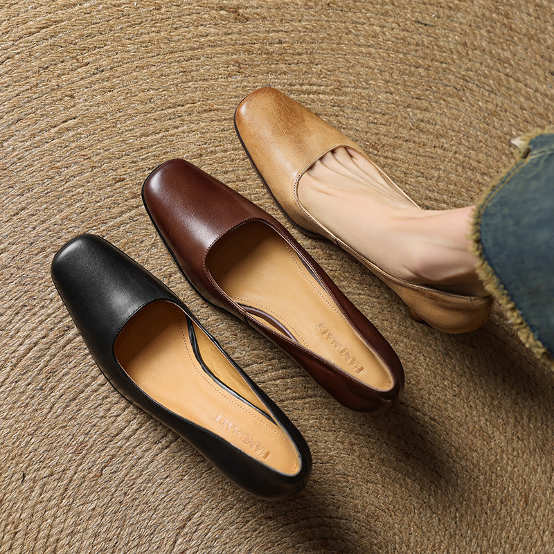 Elviera Pumps aus Leder mit eckiger Zehenpartie
