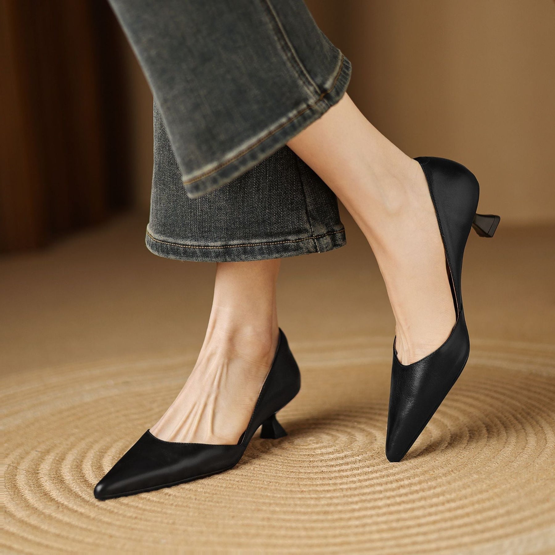 Ceyra Leder-Kitten-Heels