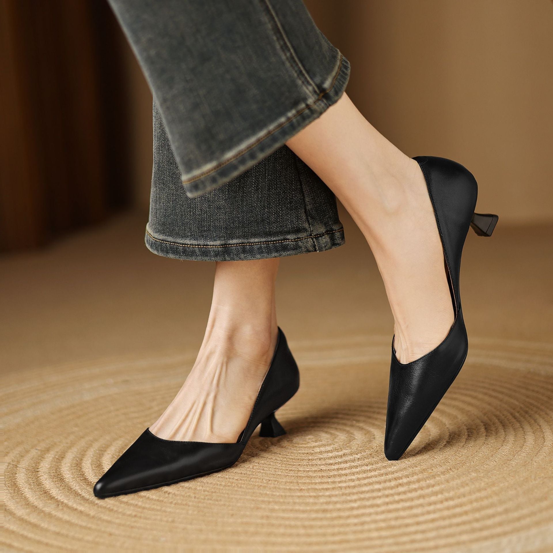 Ceyra Leder-Kitten-Heels