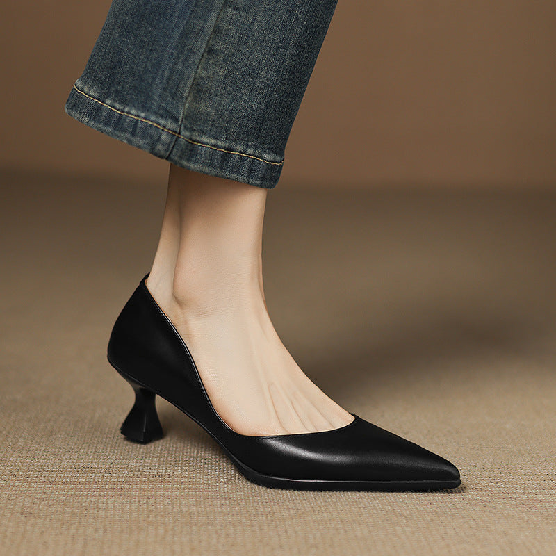 Calenne Leder-Kitten-Heels