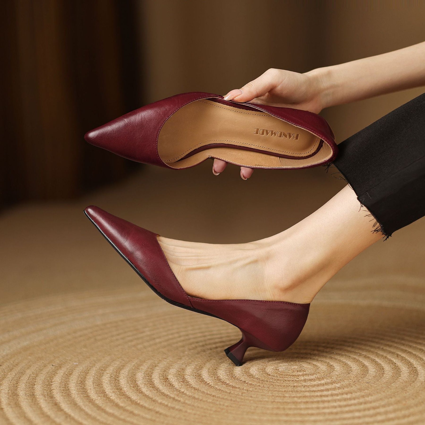 Ceyra Leder-Kitten-Heels