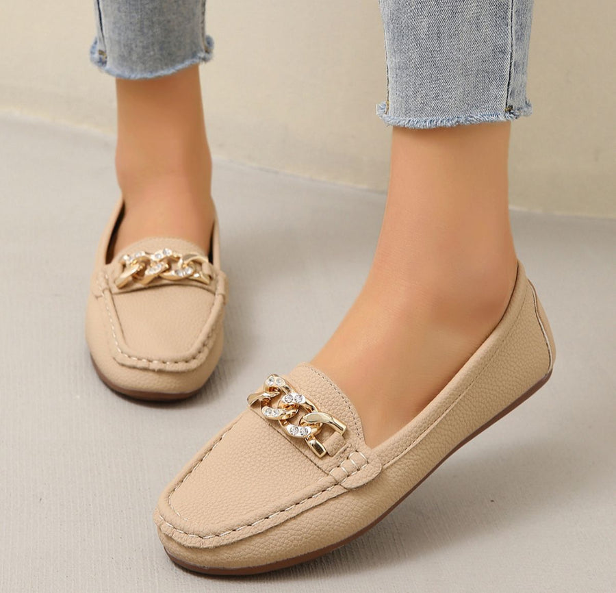 Eden – Loafers mit flacher Diamantschnalle