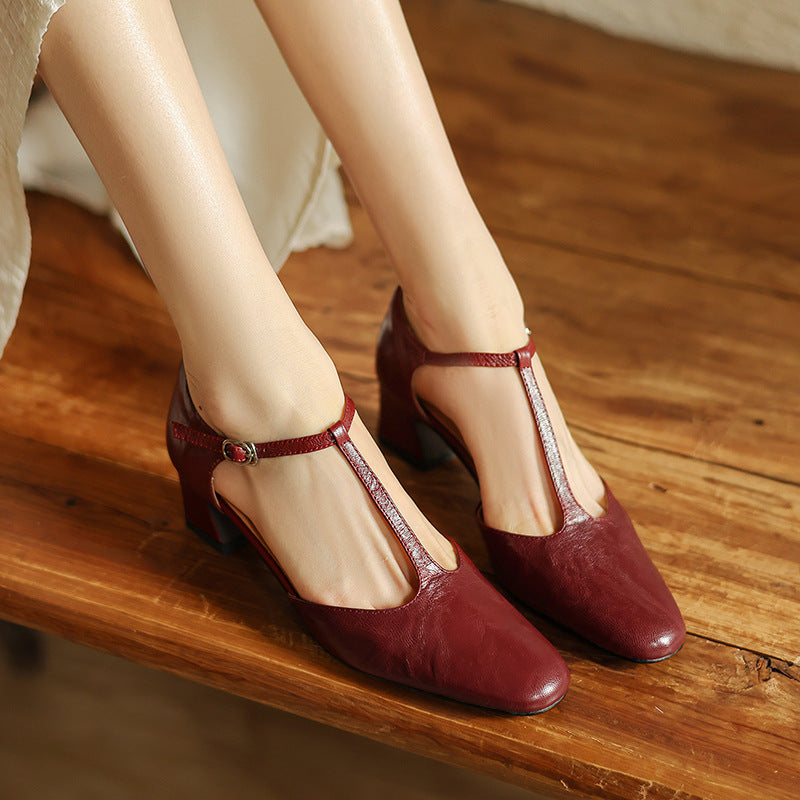 Elowen Leder T-Riemen Pumps