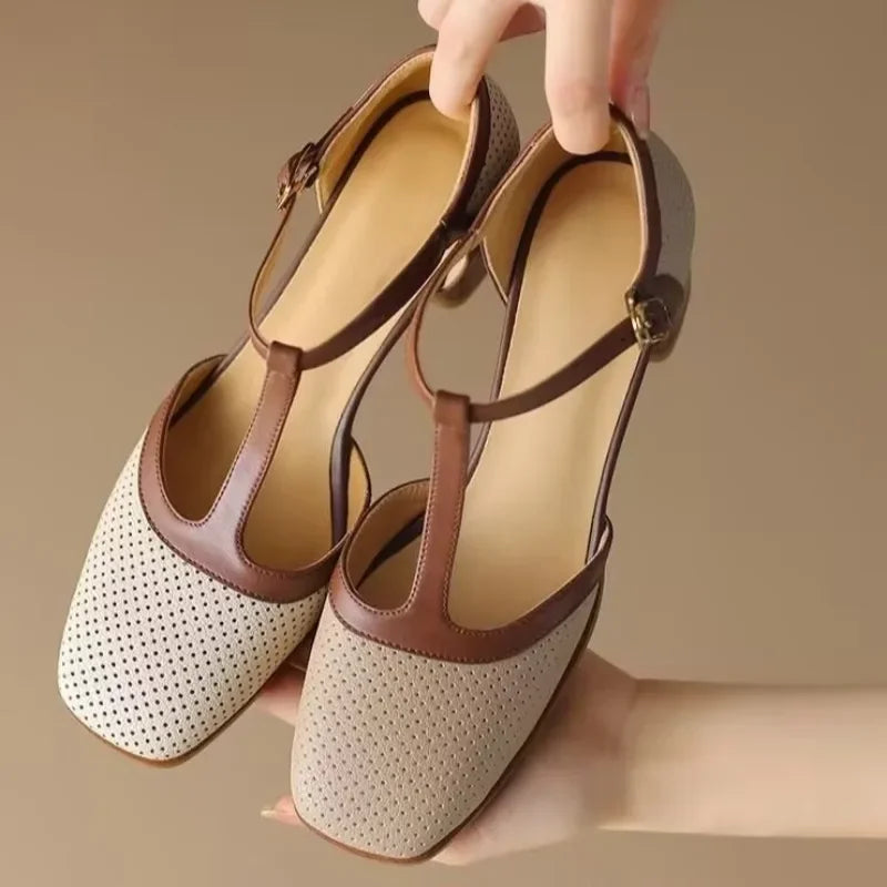 Schuhe mit mittlerem Absatz