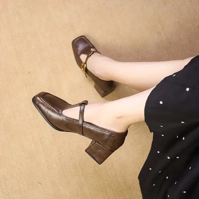 Französische Spangenschuhe
