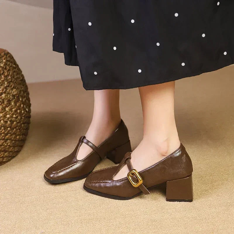 Französische Spangenschuhe