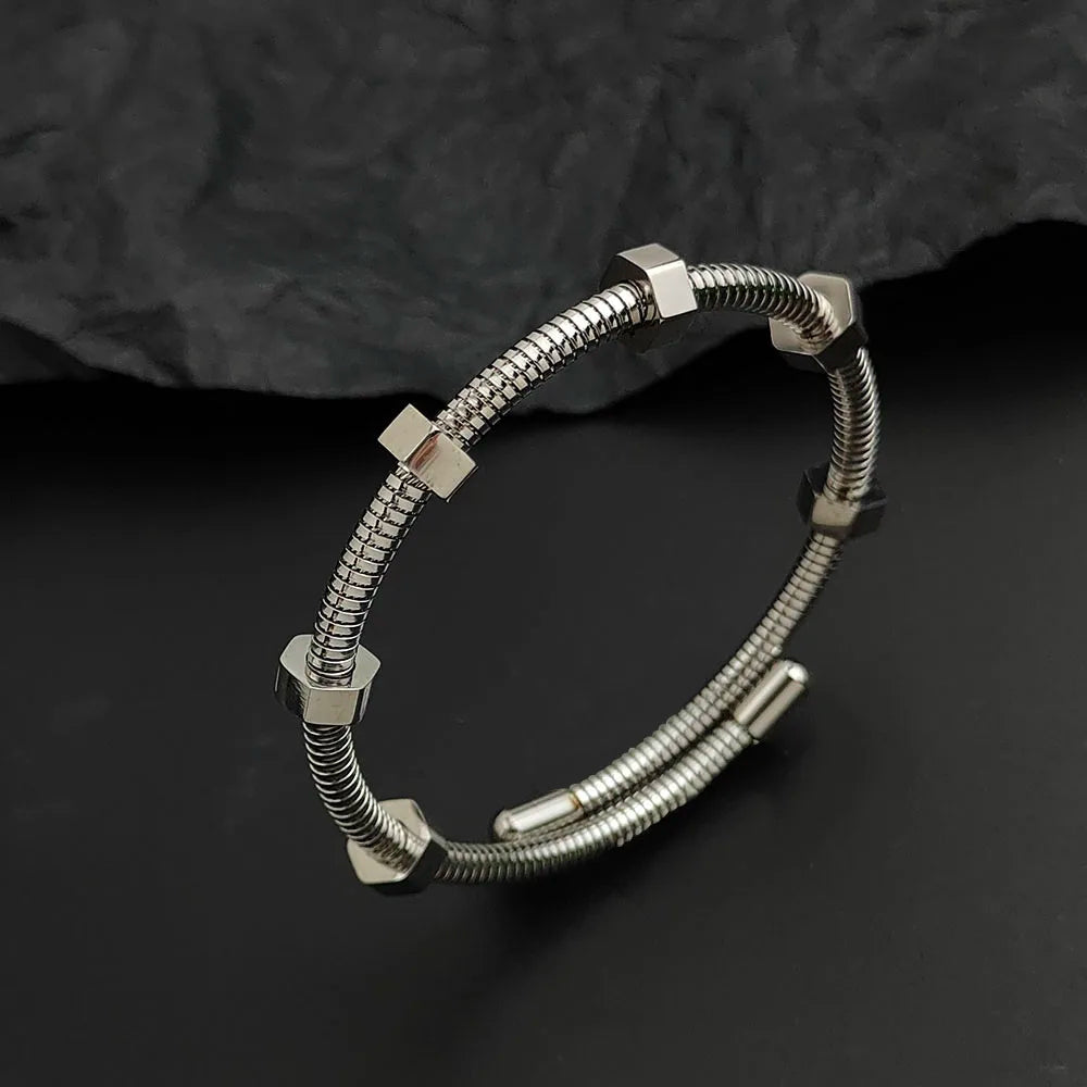 ALTURA SIGNATURE ARMBAND