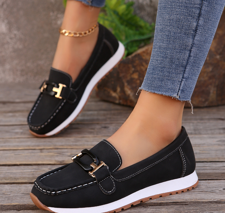 Emily - Chain Loafer