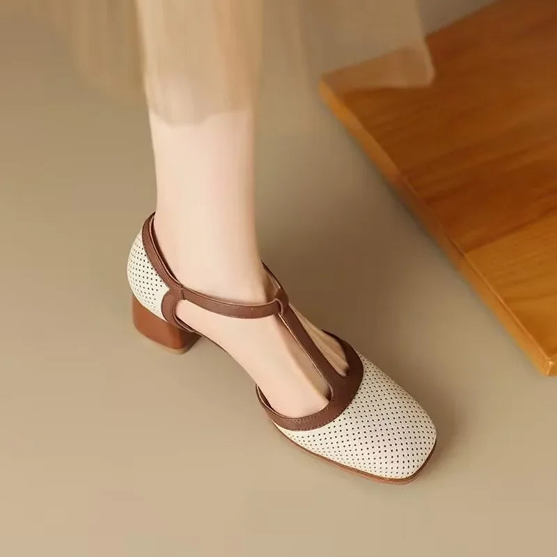 Schuhe mit mittlerem Absatz