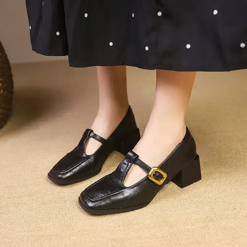 Französische Spangenschuhe