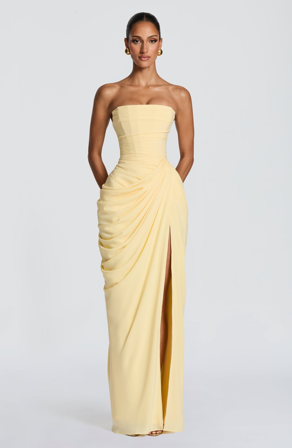 HANNAH | Elegantes Maxikleid mit Drapierung und Hohem Schlitz