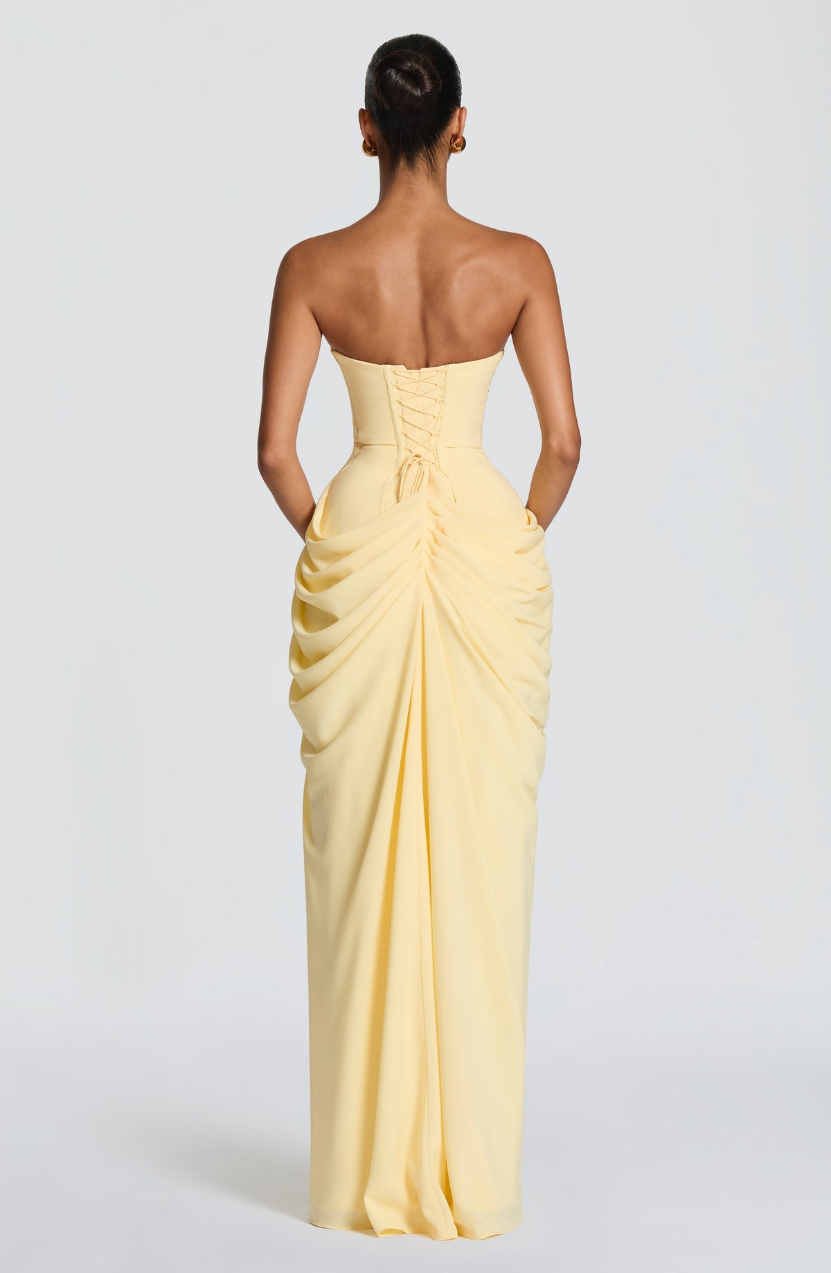 HANNAH | Elegantes Maxikleid mit Drapierung und Hohem Schlitz