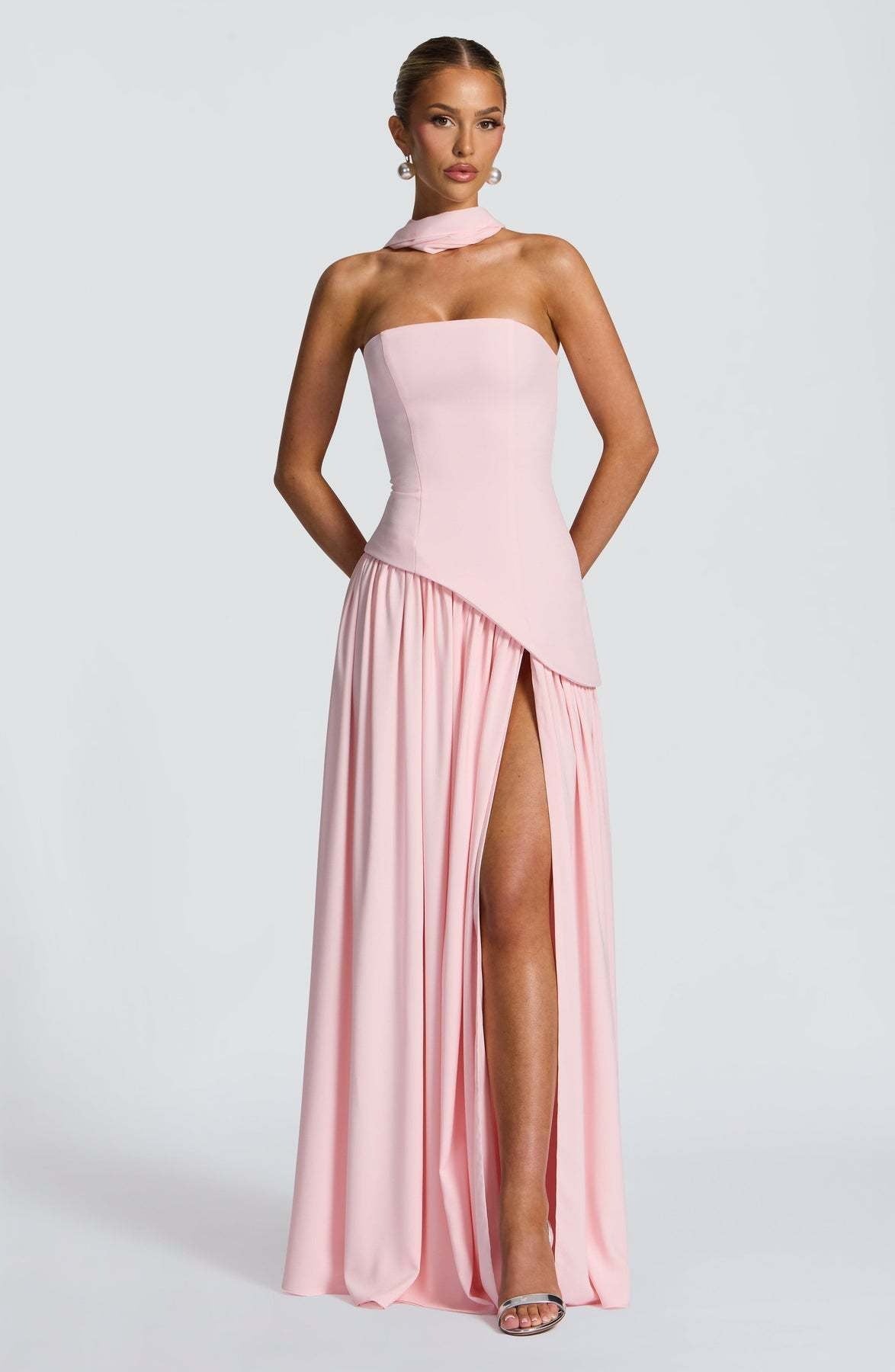 LINA | Trägerloses Maxikleid mit Hohem Schlitz