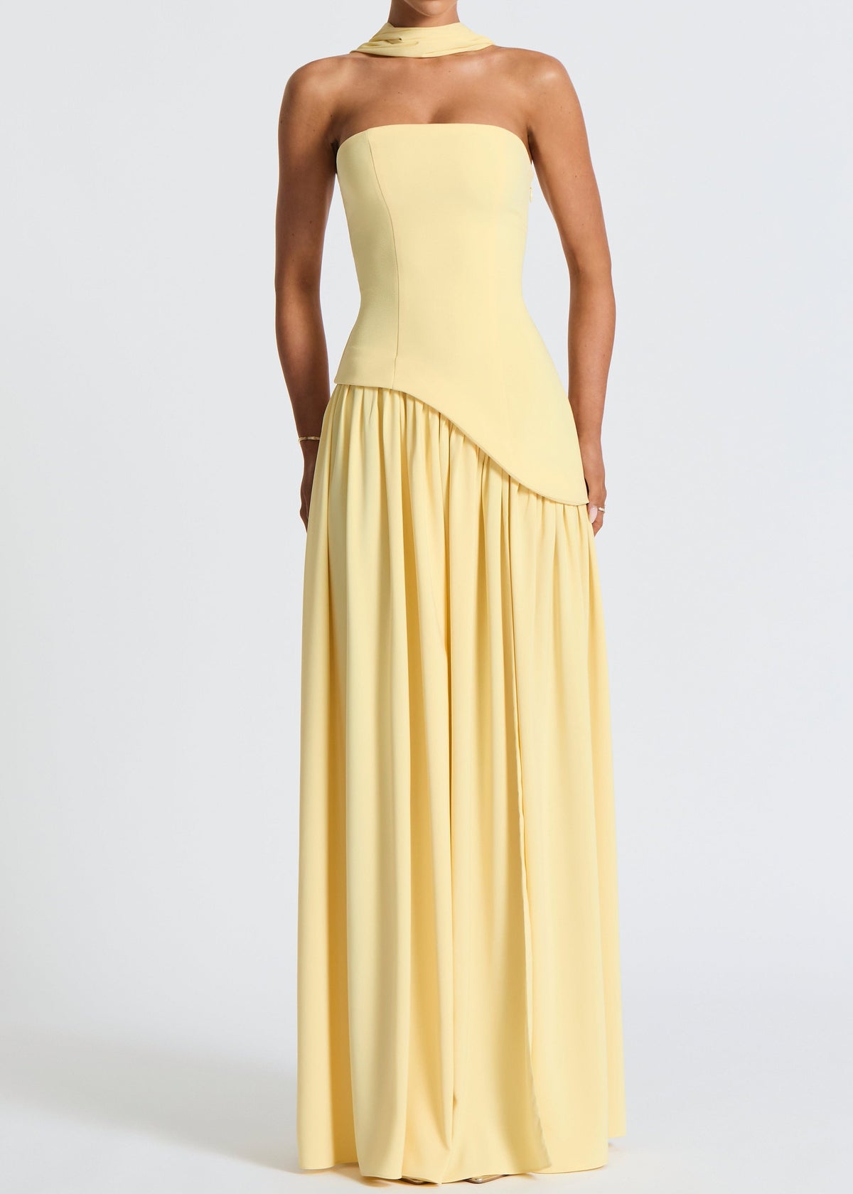 LINA | Trägerloses Maxikleid mit Hohem Schlitz